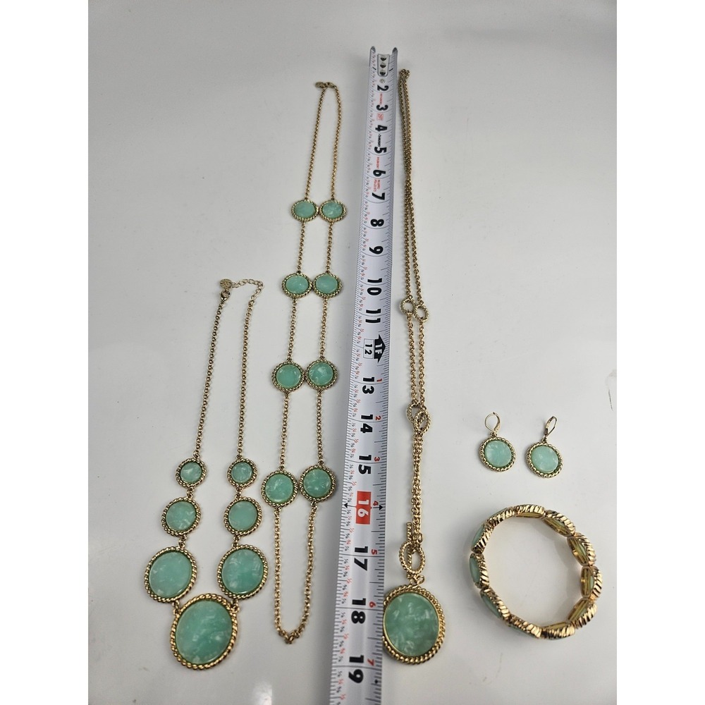 Monet 5 Pc Mint Green Cabochon Gold Tone Set Necklaces Bracelet Earrings WOW! - Picture 13 of 13